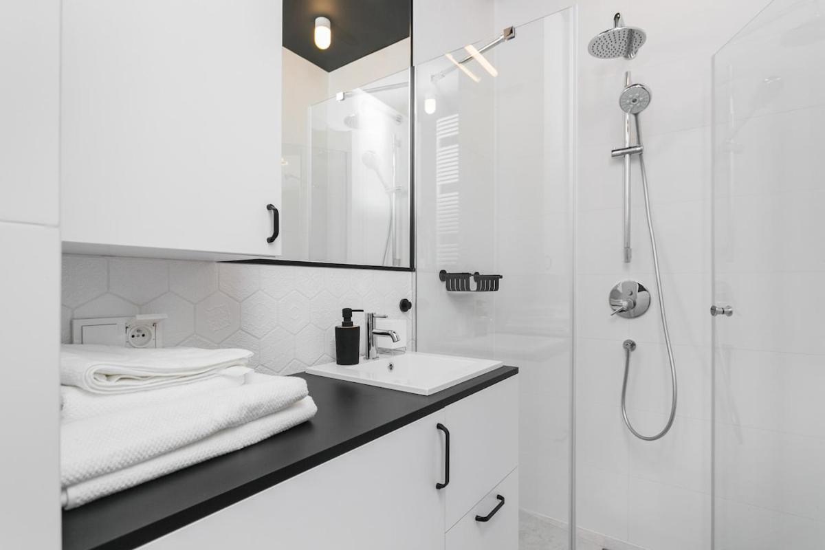 Butas Urban Chic - Mennica - One Bedroom -citycenter&140